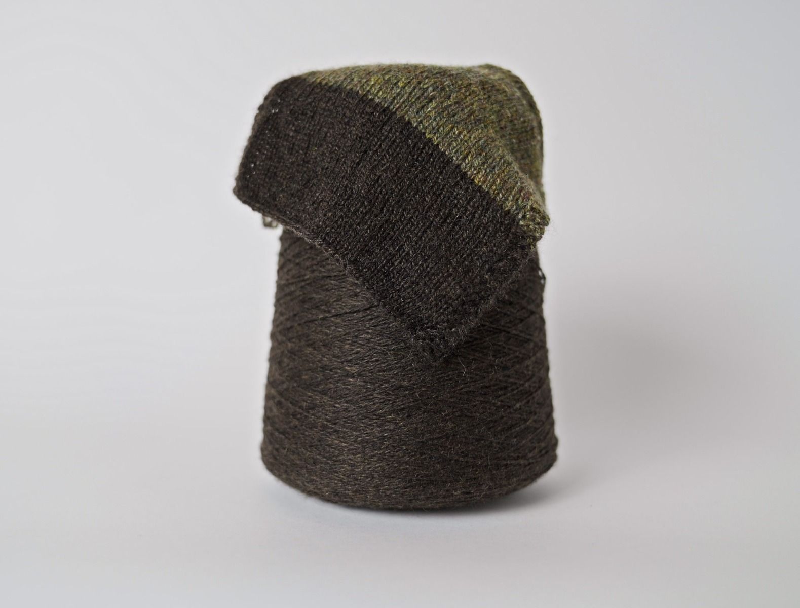 Loro Piana Cashmere Coarshair 2/11 - Dark Wood thumbnail