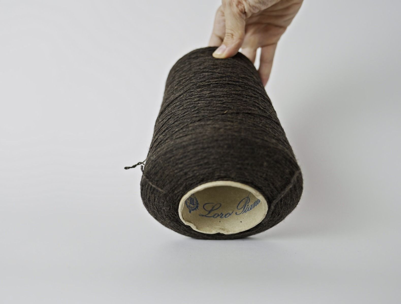 Loro Piana Cashmere Coarshair 2/11 - Dark Wood thumbnail