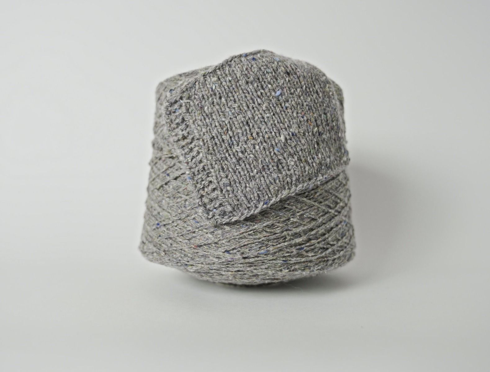The Royal Collection Tweed - Grey thumbnail